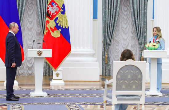 Russia Putin Olympic Medalists