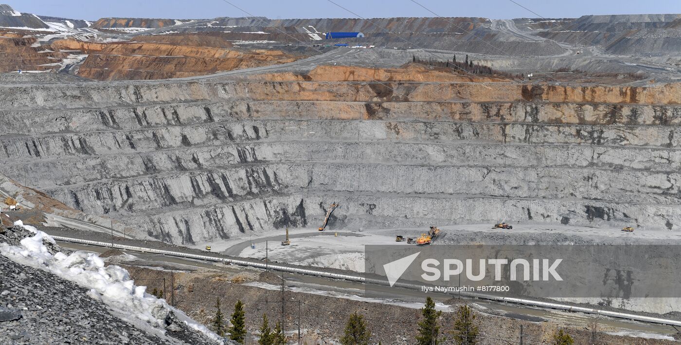 Russia Gold Mining Industry