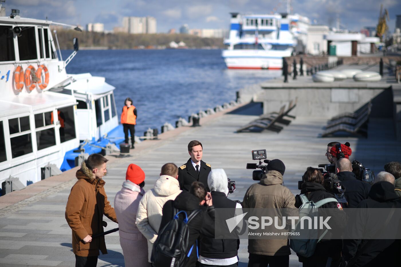 Russia River Navigation
