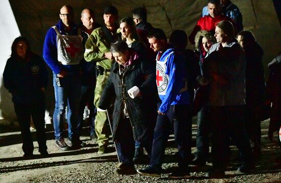 DPR LPR Russia Ukraine Military Operation Azovstal Evacuation