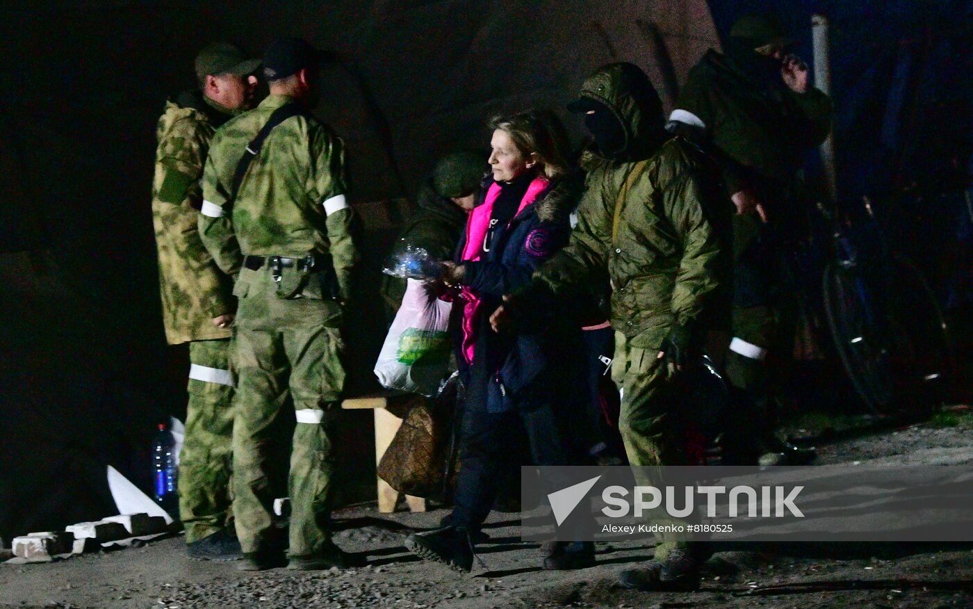 DPR LPR Russia Ukraine Military Operation Azovstal Evacuation