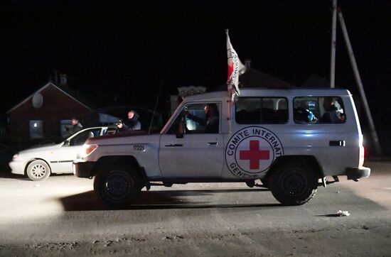 DPR LPR Russia Ukraine Military Operation Azovstal Evacuation