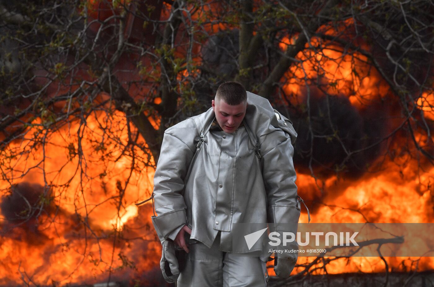 DPR Russia Ukraine Military Operation Oil Depot Fire