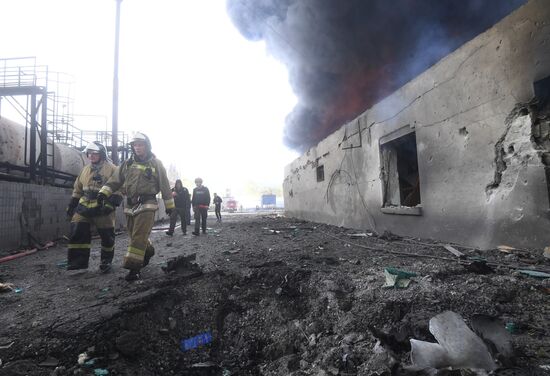 DPR Russia Ukraine Military Operation Oil Depot Fire