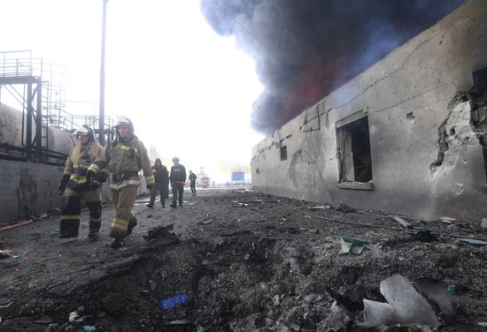 DPR Russia Ukraine Military Operation Oil Depot Fire