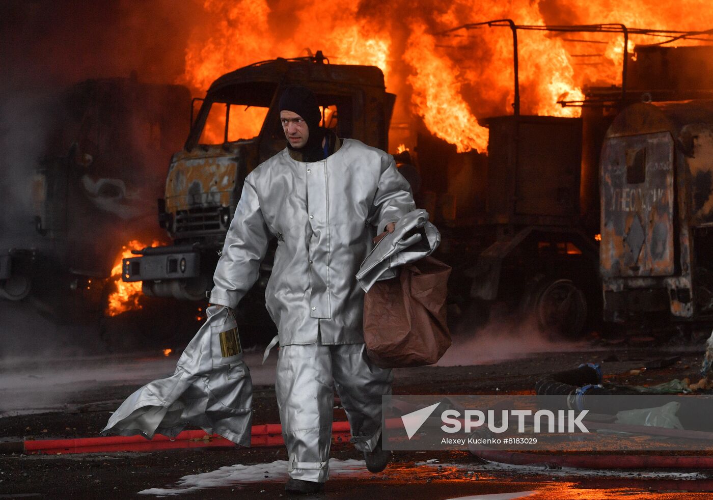 DPR Russia Ukraine Military Operation Oil Depot Fire