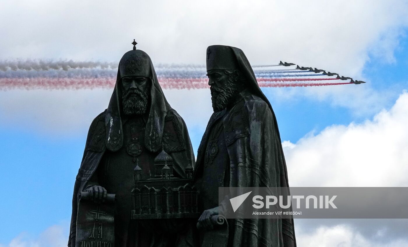 Russia WWII Victory Parade Aerial Rehearsal