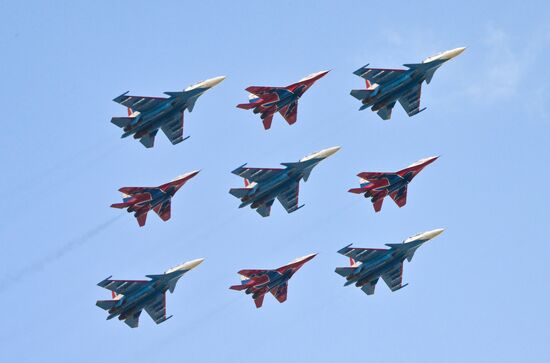 Russia WWII Victory Parade Aerial Rehearsal