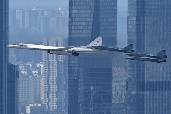 Russia WWII Victory Parade Aerial Rehearsal