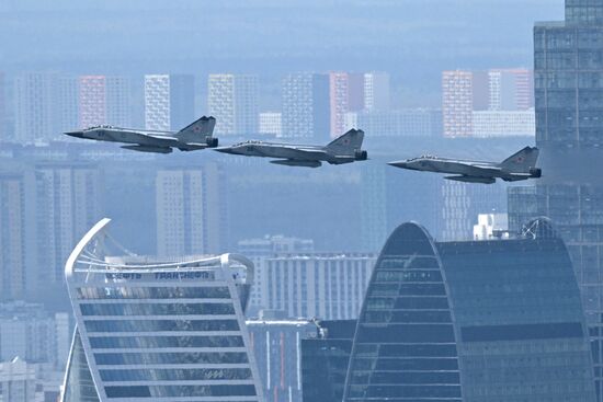 Russia WWII Victory Parade Aerial Rehearsal