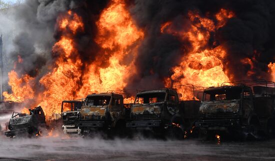 DPR Russia Ukraine Military Operation Oil Depot Fire