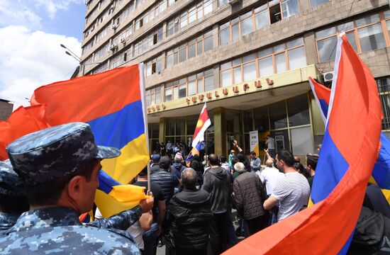 Armenia Opposition Protests