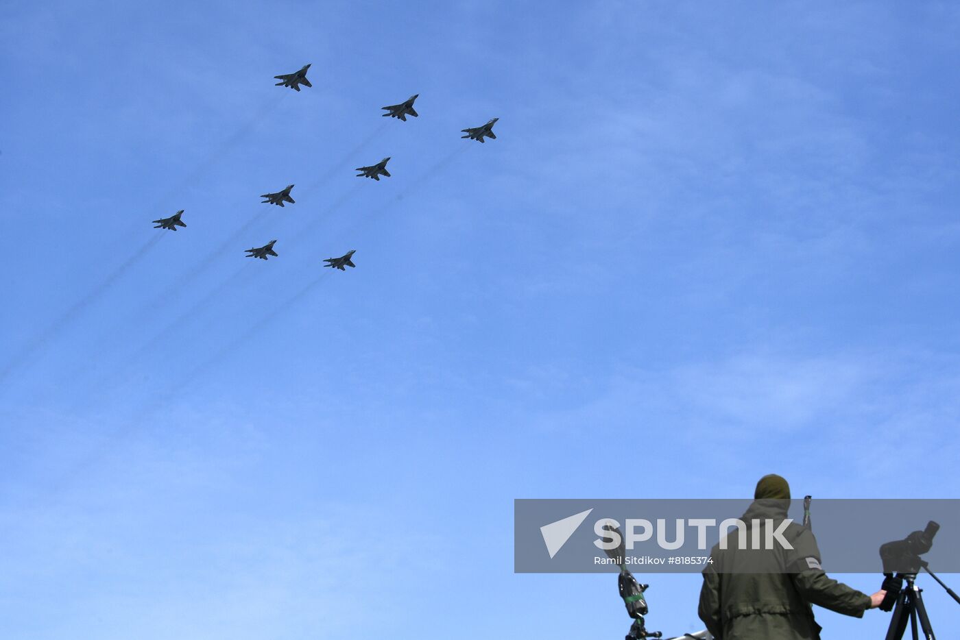 Mikoyan MiG-29SMT fighter jets form a letter "Z" during a dress rehearsal of a military parade marking the 77th anniversary of the victory over Nazi Germany in World War II, in Moscow, Russia. Location: Russia, Moscow. Author: Ramil Sitdikov/Sputnik. Russia WWII Victory Parade Rehearsal