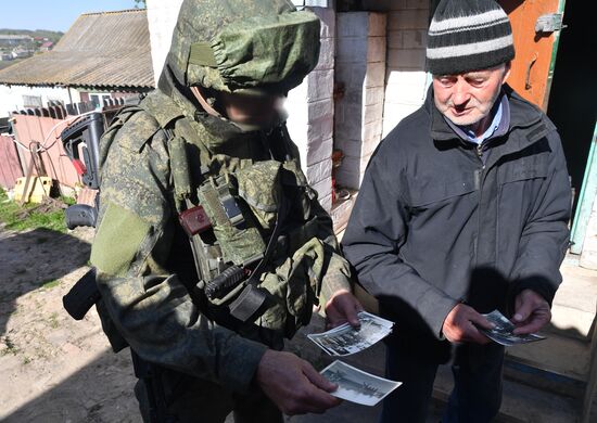 Ukraine Russia Military Operation Civilian Interactions