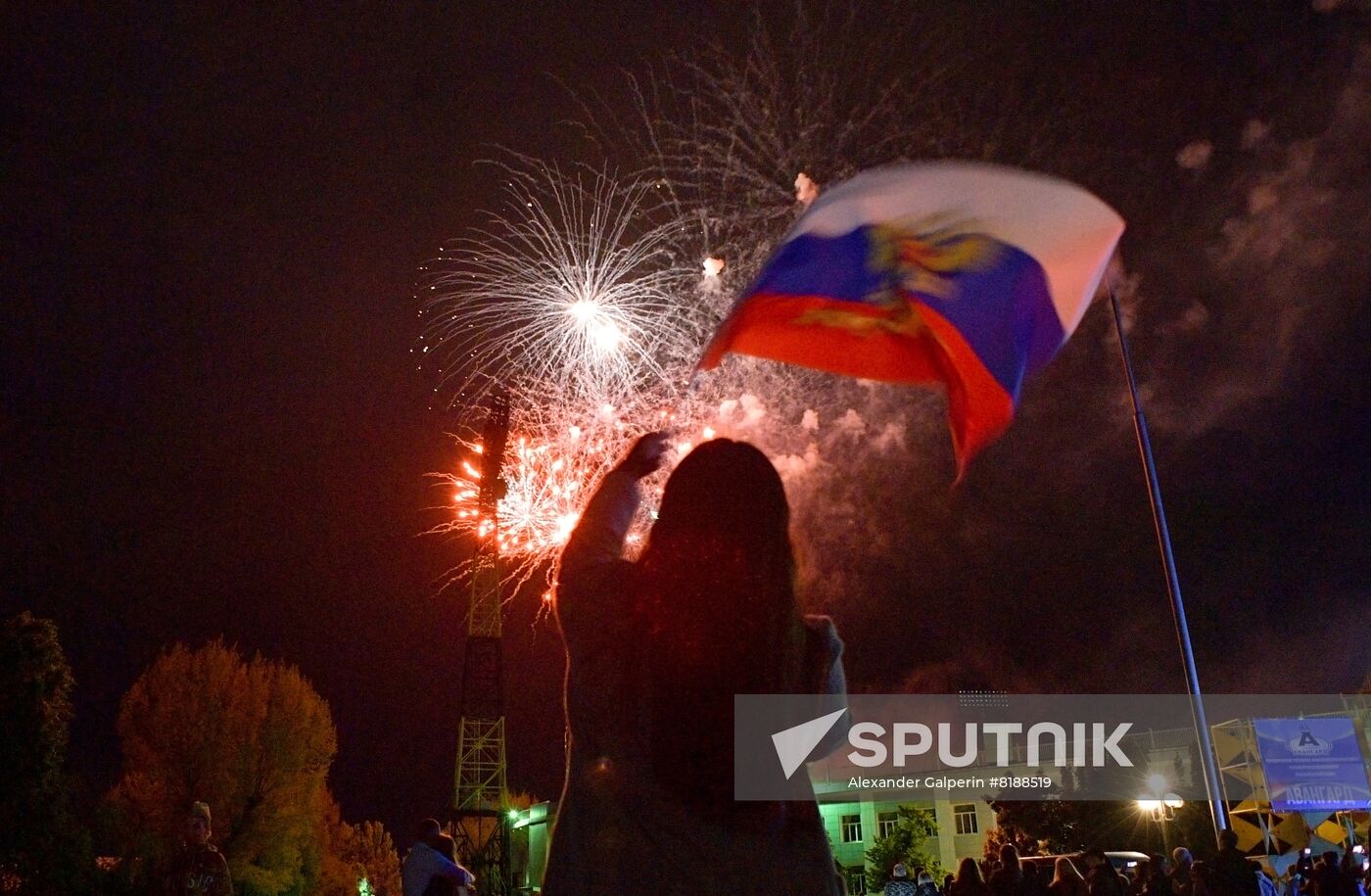 DPR LPR WWII Victory Day Fireworks