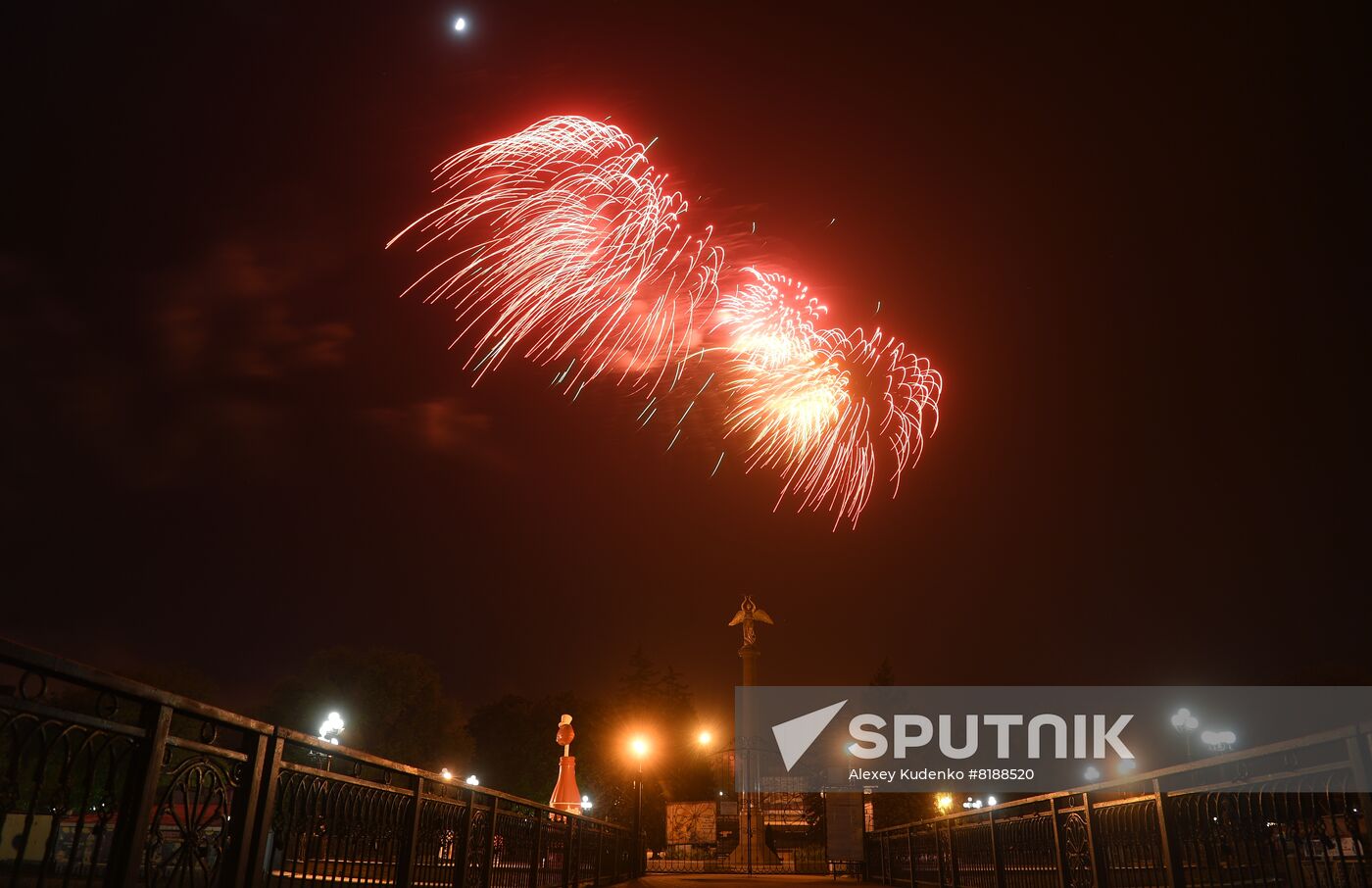 DPR LPR WWII Victory Day Fireworks