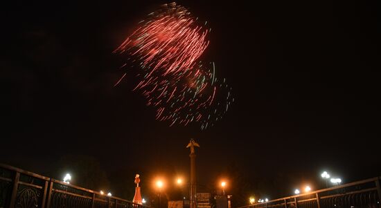 DPR LPR WWII Victory Day Fireworks
