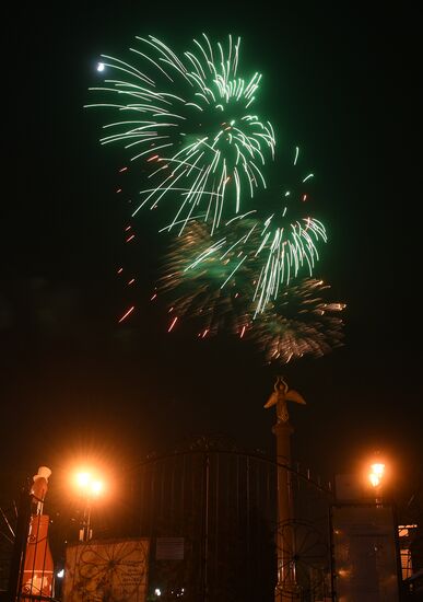 DPR LPR WWII Victory Day Fireworks