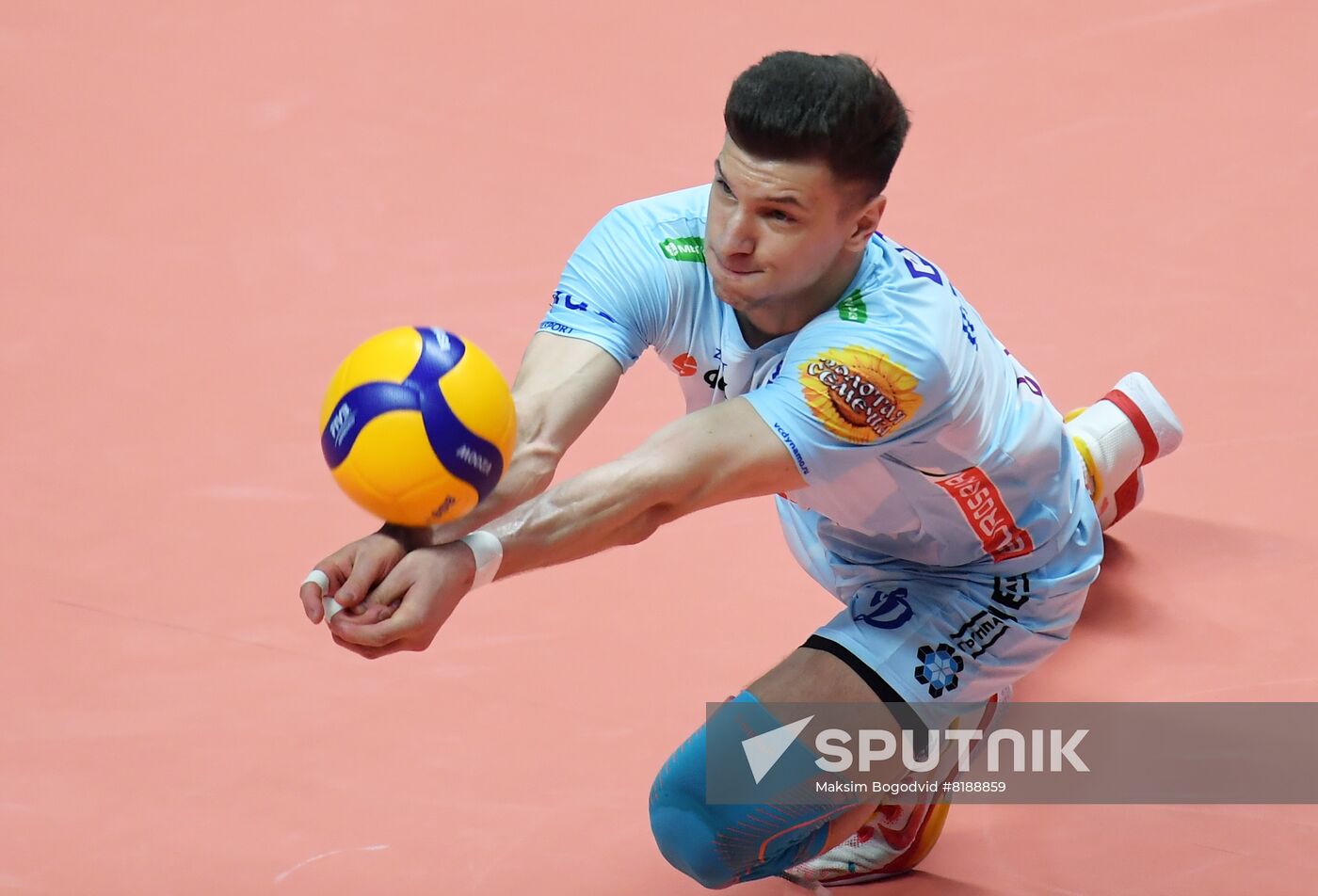 Russia Volleyball Superleague Dynamo - Lokomotiv Novosibirsk