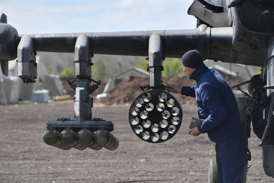 Ukraine Russia Military Operation Helicopter Airfield