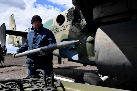Ukraine Russia Military Operation Helicopter Airfield