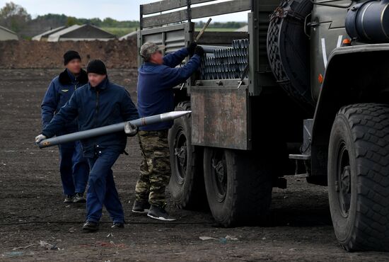 Ukraine Russia Military Operation Helicopter Airfield