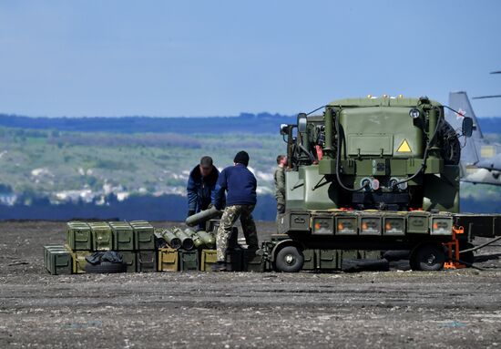 Ukraine Russia Military Operation Helicopter Airfield
