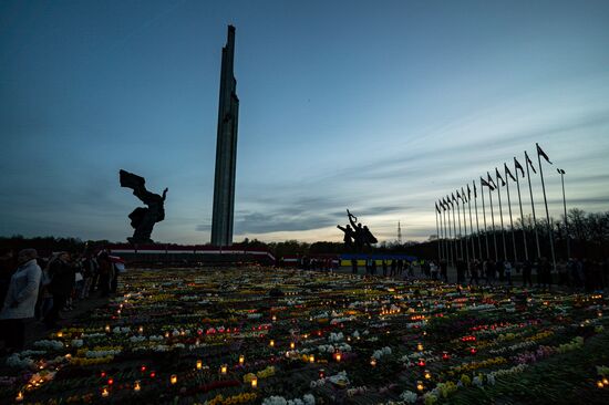 Latvia WWII Memorial Flowers