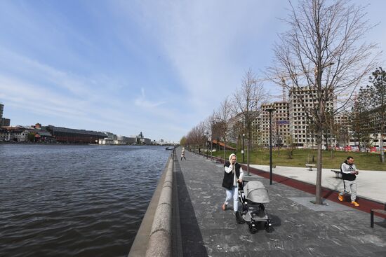 Improving Marc Chagall Embankment