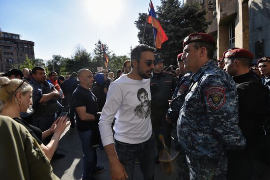 Armenia Opposition Protests