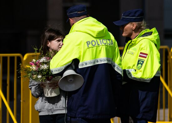 Latvia WWII Soviet Monument Demolition
