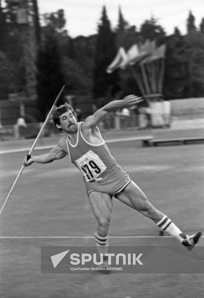 Javelin thrower Alexander Makarov