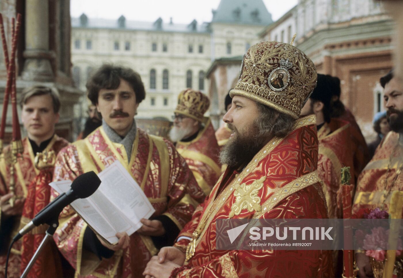 Easter service in Kremlin