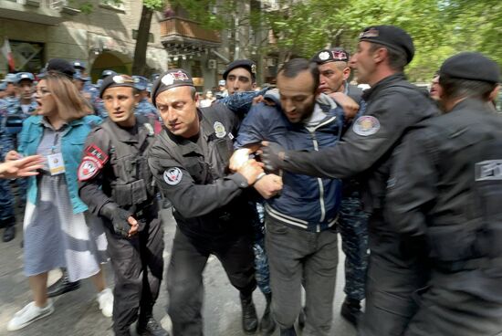 Armenia Opposition Protests