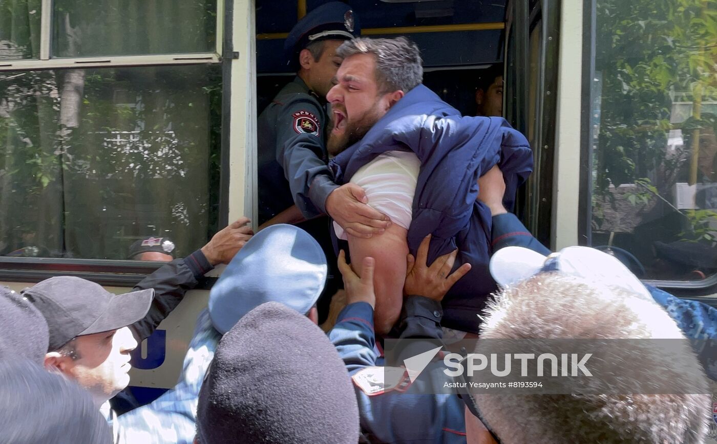 Armenia Opposition Protests