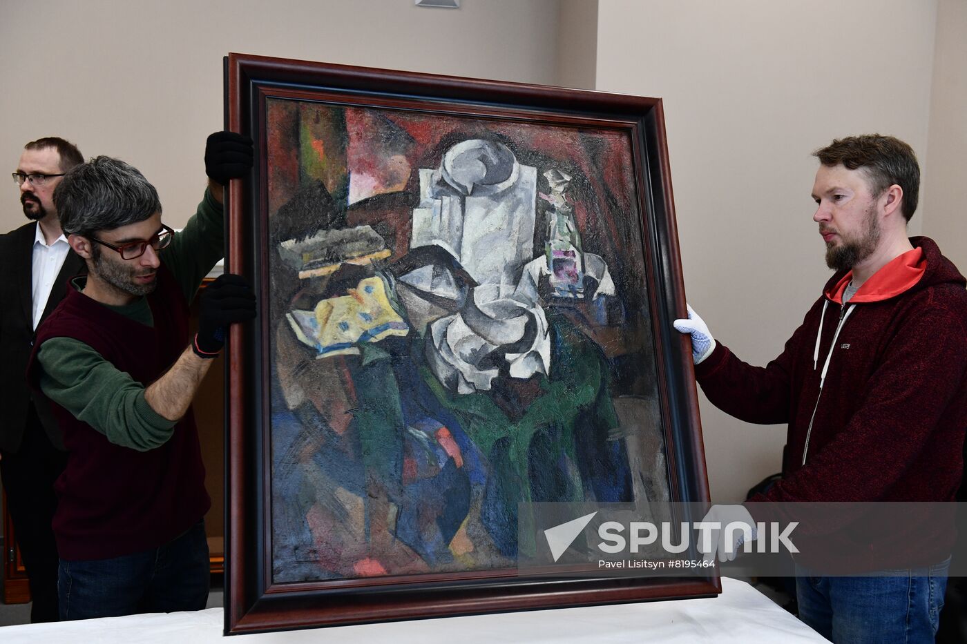 Russia South Korea Artworks Return
