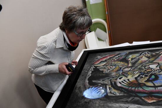 Russia South Korea Artworks Return