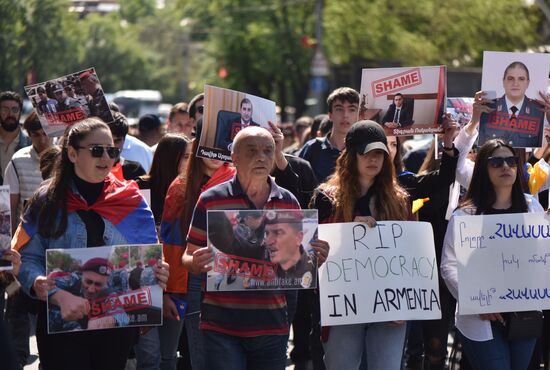 Armenia Opposition Protests