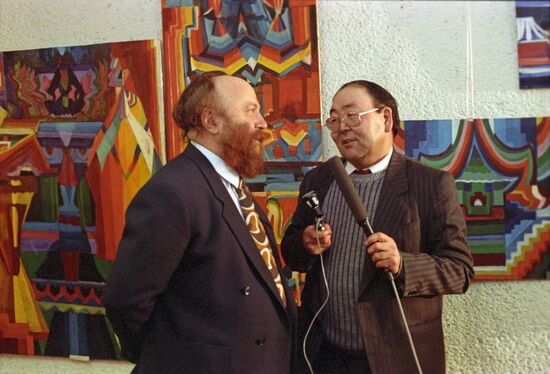 Exhibition of artist Jahid Jemal's paintings dedicated to Mongolia