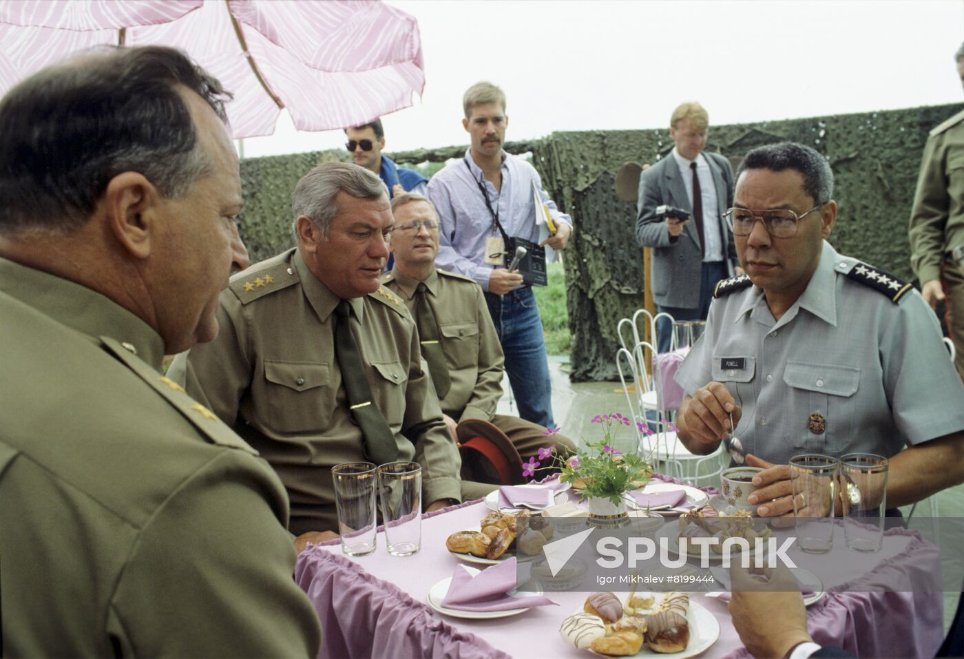 American delegation visits USSR