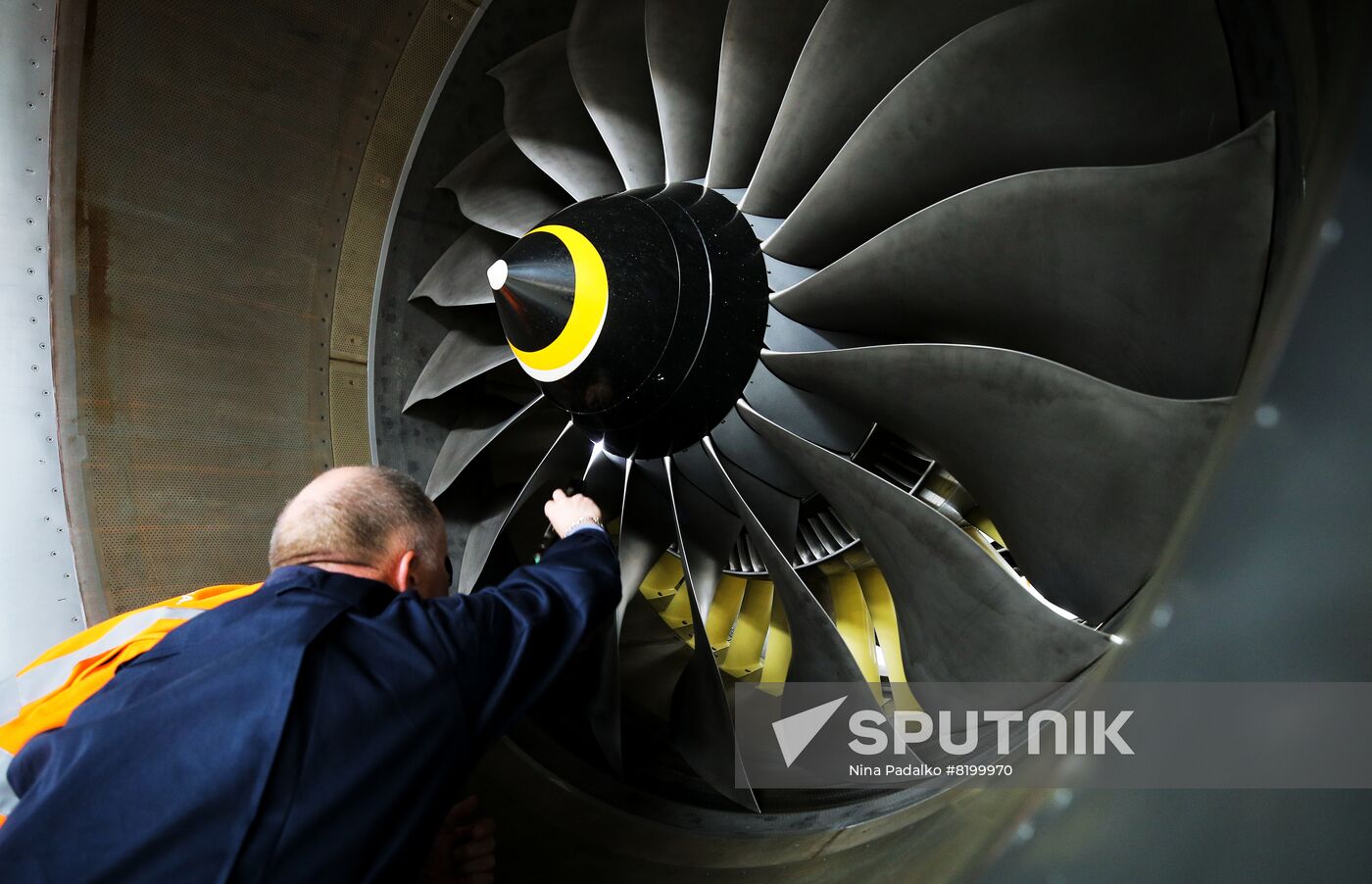 Russia PD-14 Aircraft Engine Test