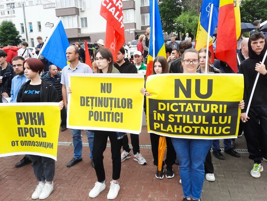 Moldova Ex-President Detention Protest