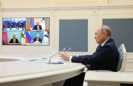 Russia Putin Kyrgyzstan Eurasian Economic Forum