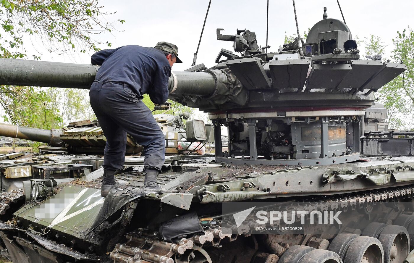 Ukraine Russia Military Operation Repair Unit