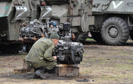 Ukraine Russia Military Operation Repair Unit