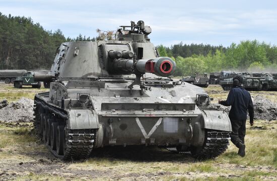 Ukraine Russia Military Operation Repair Unit