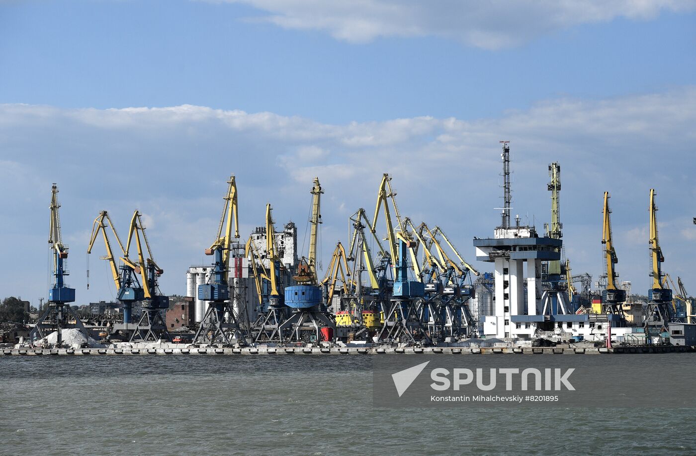 DPR Russia Ukraine Military Operation Sea Port