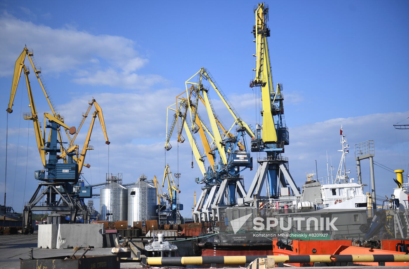 DPR Russia Ukraine Military Operation Sea Port