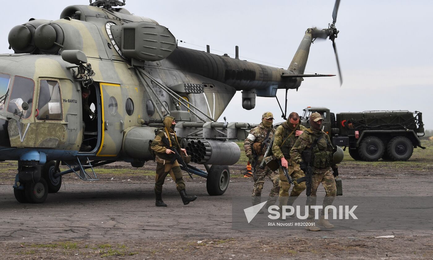 Ukraine Russia Military Operation Helicopter Airfield