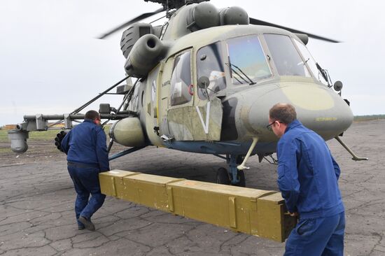 Ukraine Russia Military Operation Helicopter Airfield